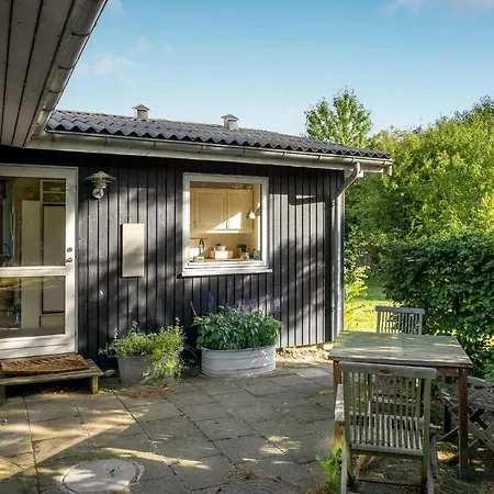 4 Bedroom Stunning In *