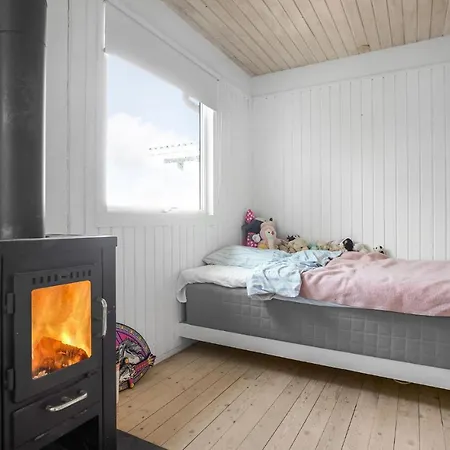 Ferienhaus Stunning In With House Sea View *
