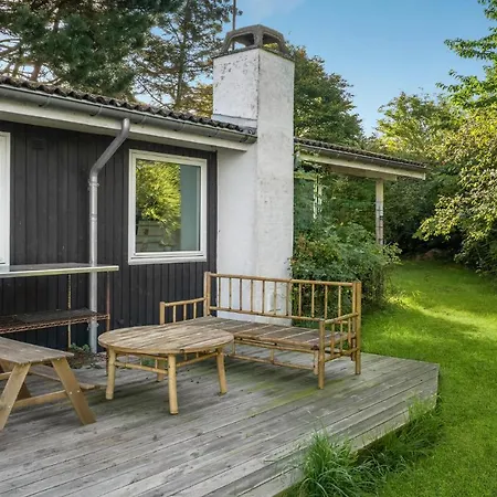 Feriehus 4 Bedroom Stunning In *