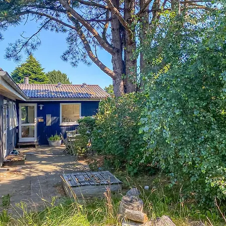 Prachtig Met 4 Slaapkamers In Vakantiehuis Fårevejle