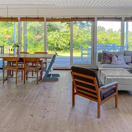 4 Bedroom Stunning In