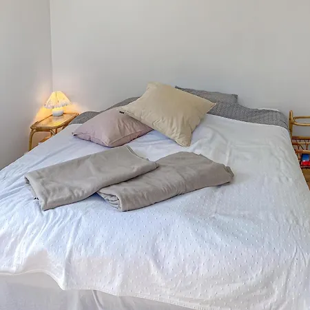 4 Bedroom Stunning In בית נופש