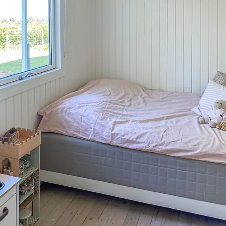 Prachtig Met 4 Slaapkamers In Fårevejle